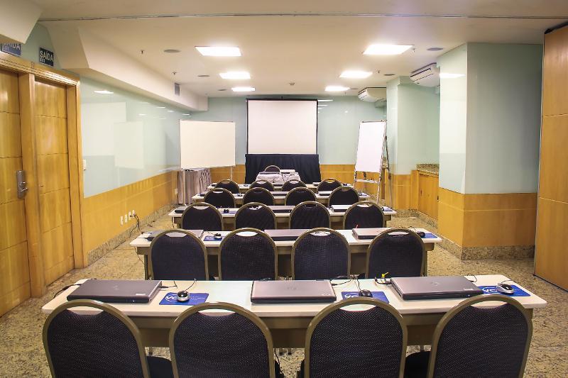 Hotel Atlantico Tower Рио-де-Жанейро Экстерьер фото A classroom at a conference center